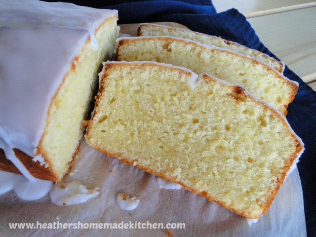 Close view of Glazed lemon pound cake slices