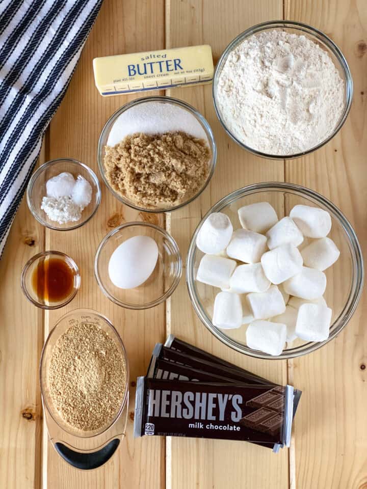 S'mores cookie recipe ingredients.