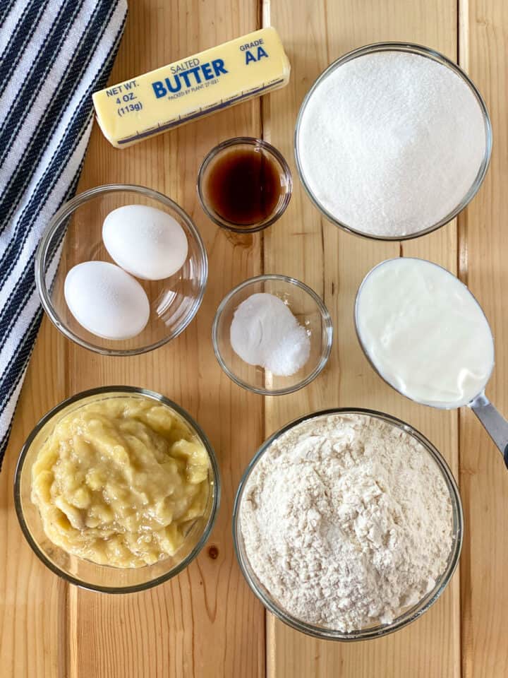 Banana cake ingredients.