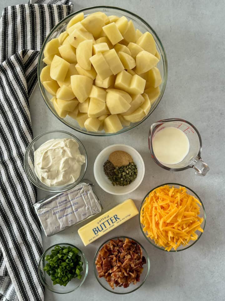 Instant pot loaded mashed potatoes recipe ingredients.