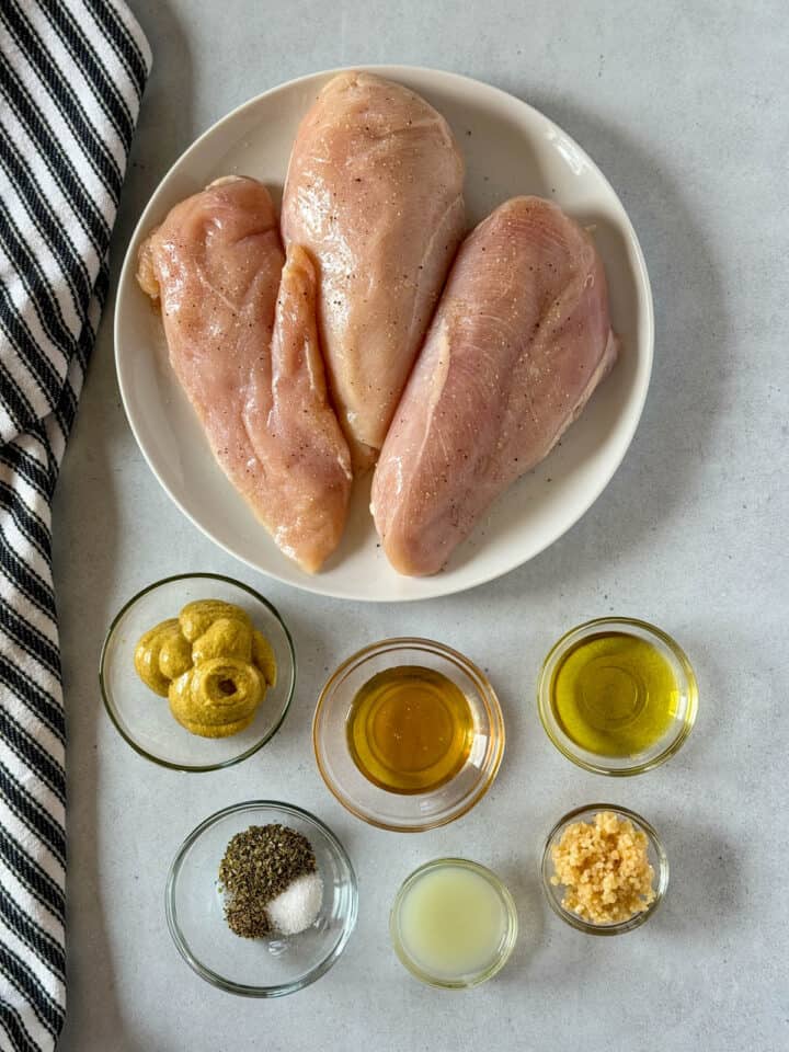 Honey mustard chicken recipe ingredients.