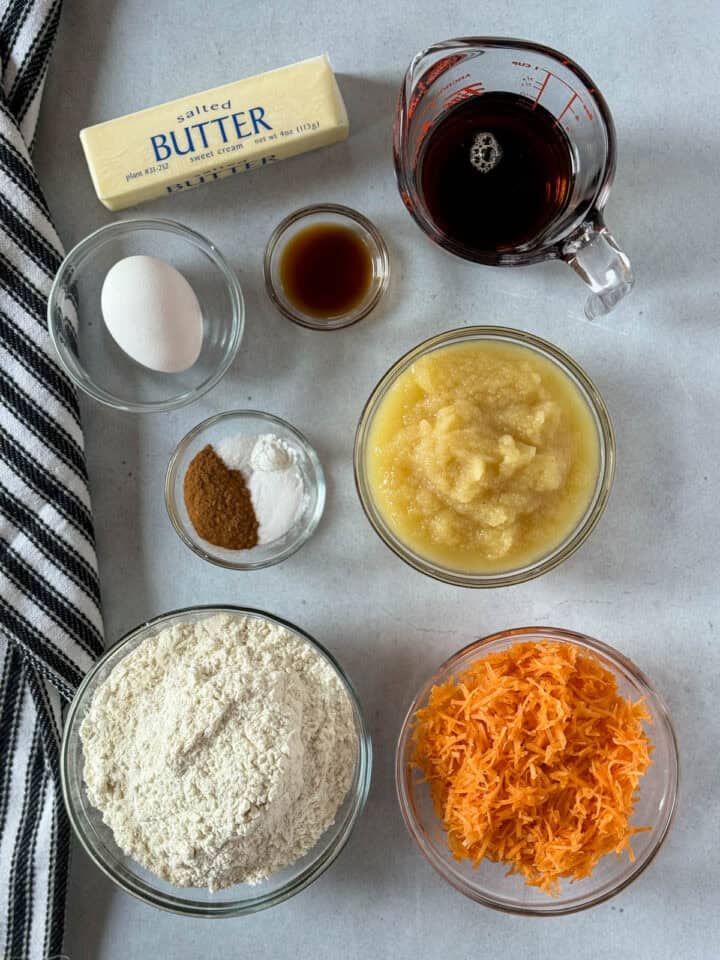 Applesauce carrot breakfast muffins recipe ingredients.