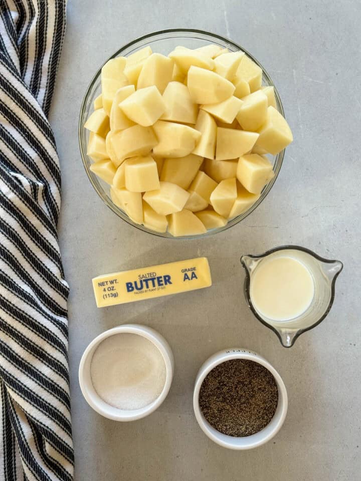 Instant pot mashed potatoes recipe ingredients.