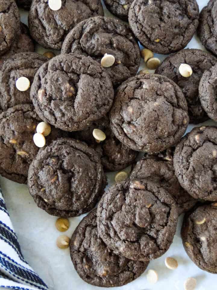 Top view of peanut butter chip cookies in a pile.