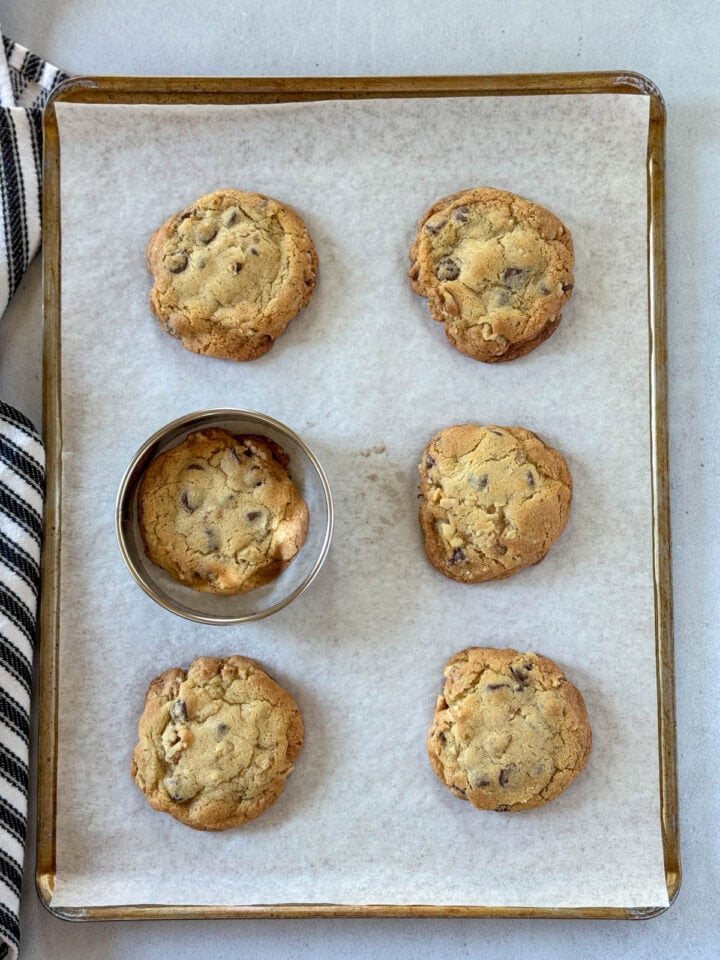Baked cookies with biscuit ring around one cookie.